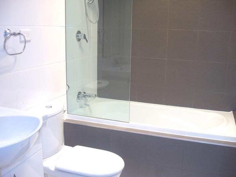 1/10 Davis Street, Marrickville NSW 2204