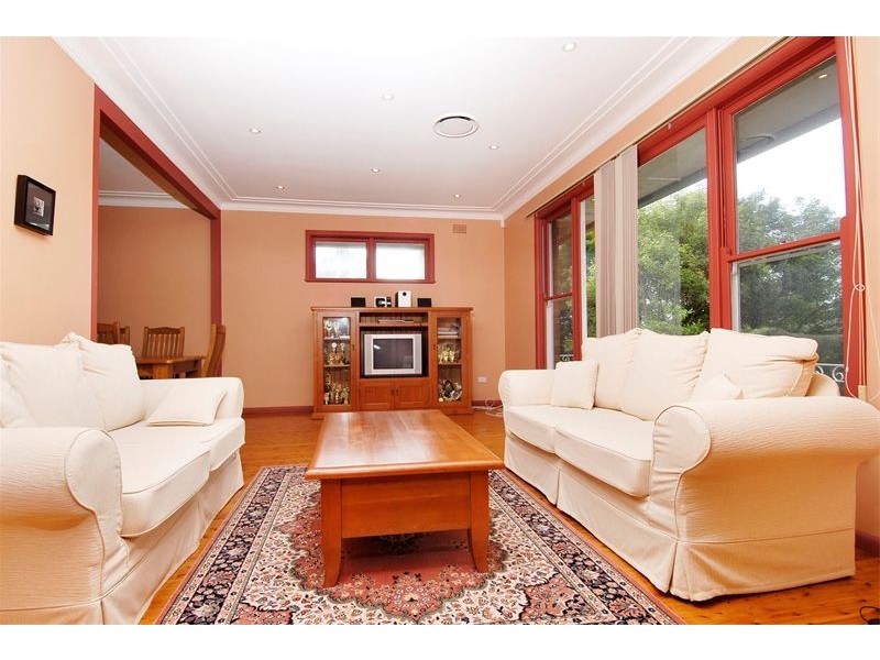 17 Jackson Crescent, Pennant Hills NSW 2120