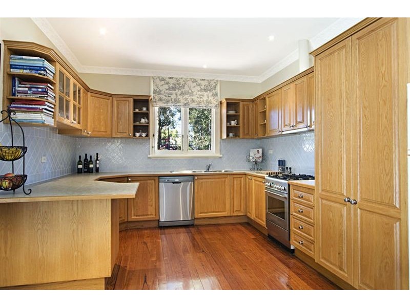6 Warne Street, Pennant Hills NSW 2120