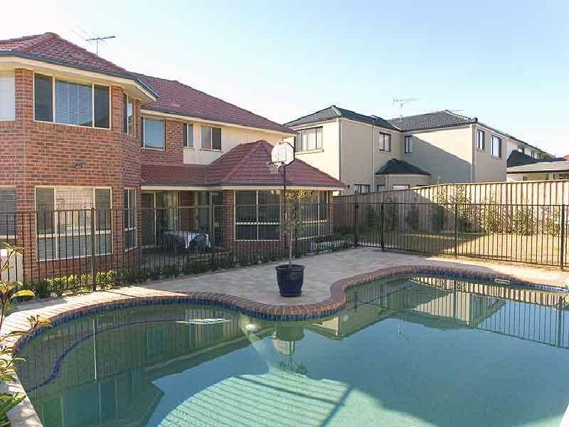 8 MORONEY AVENUE, Castle Hill NSW 2154