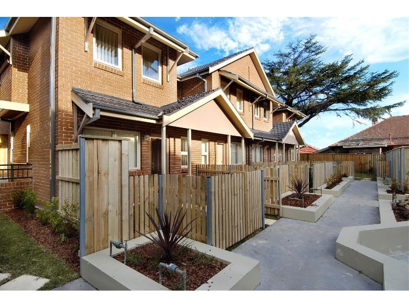 10/1b  Hampden Road, Pennant Hills NSW 2120