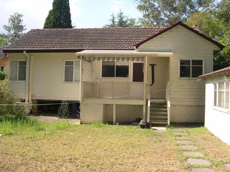 26  HANDLEY AVENUE, Thornleigh NSW 2120