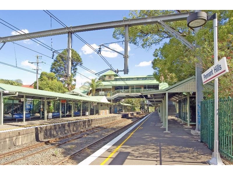 6 BRECKS WAY, Pennant Hills NSW 2120