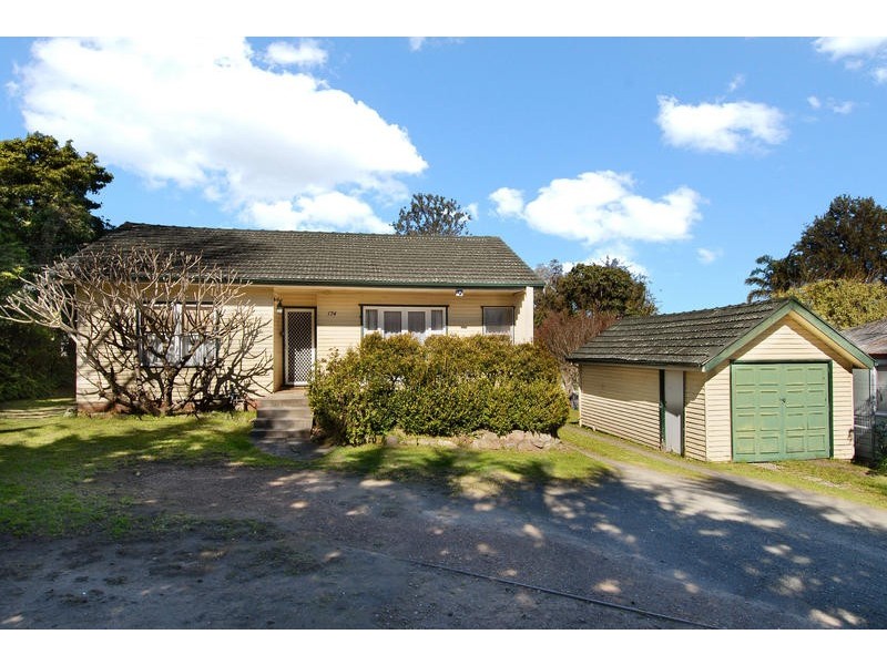 172 – 174  The Comenarra Parkway, Wahroonga NSW 2076