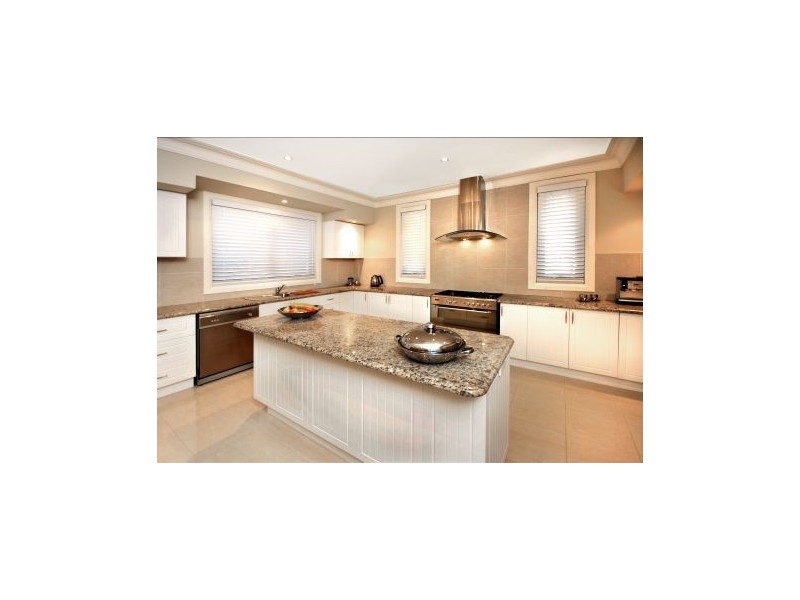 2  Brighton Drive, Bella Vista NSW 2153