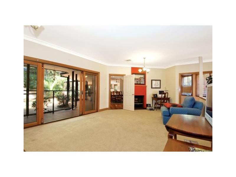 6 Ferncliffe Road, Glenhaven NSW 2156