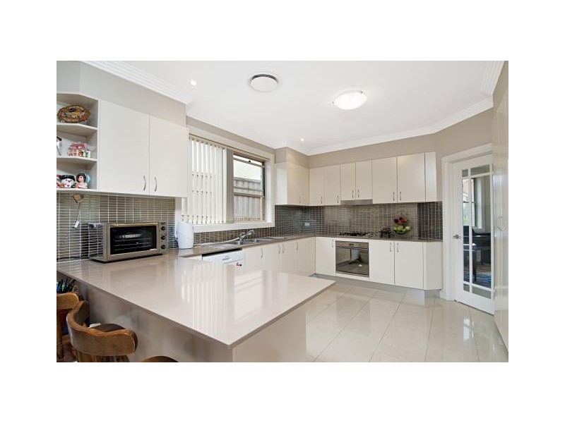 6 Foley Place, Castle Hill NSW 2154