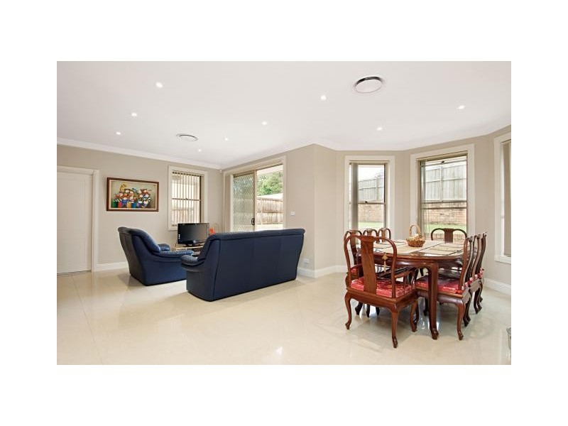 6 Foley Place, Castle Hill NSW 2154