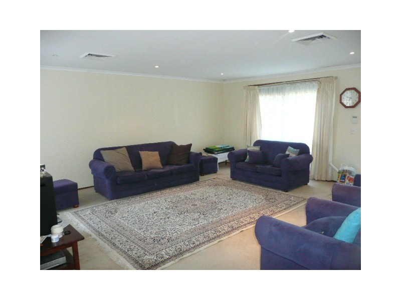 11 Odelia Cres, Plumpton NSW 2761