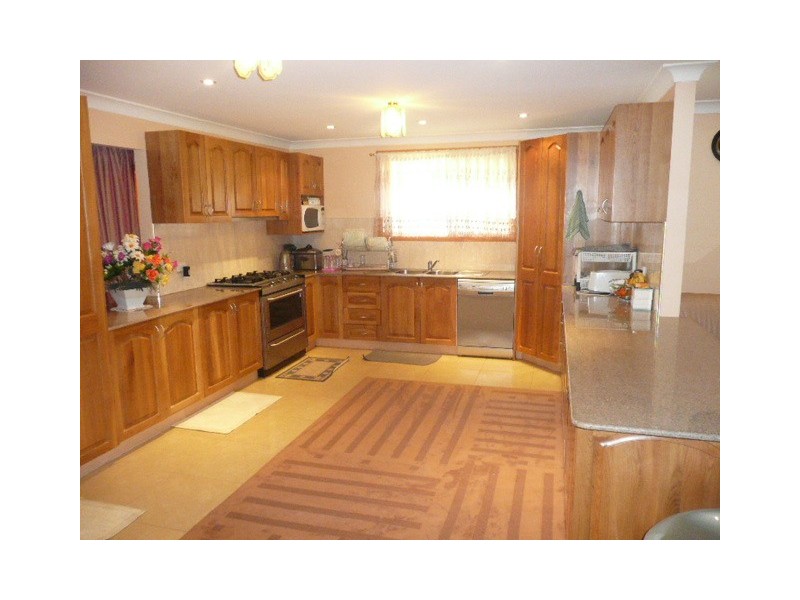 23 Kurama Cres, Whalan NSW 2770