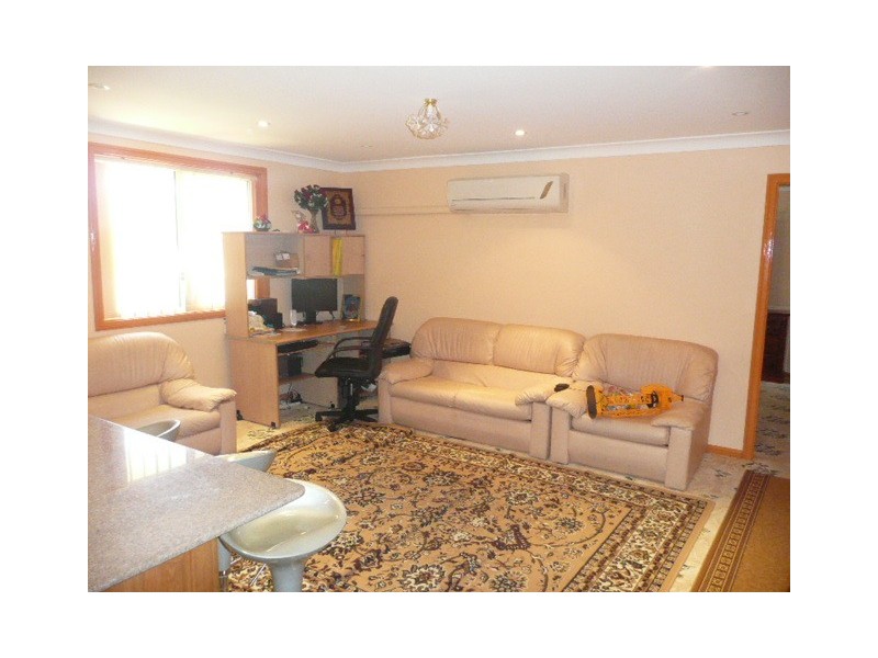 23 Kurama Cres, Whalan NSW 2770