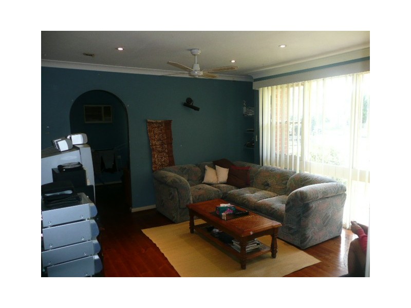 8 Lang Avenue, Blackett NSW 2770