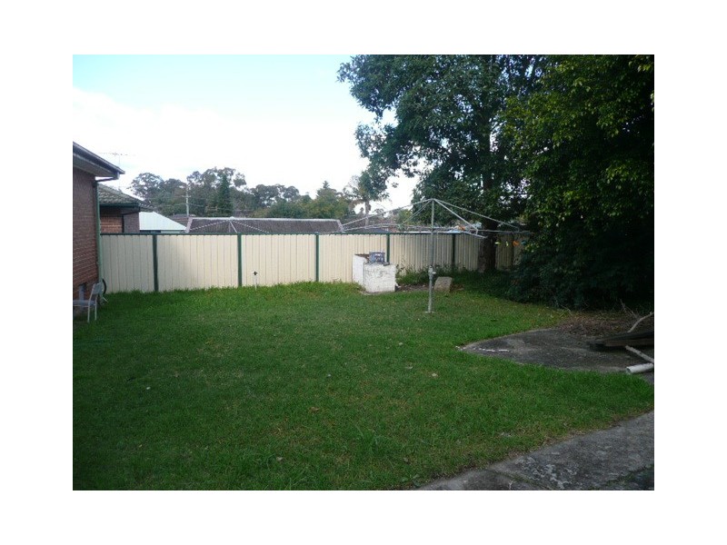 8 Lang Avenue, Blackett NSW 2770