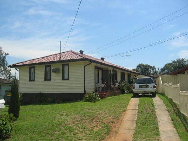 22 Neriba Crescent, Whalan NSW 2770