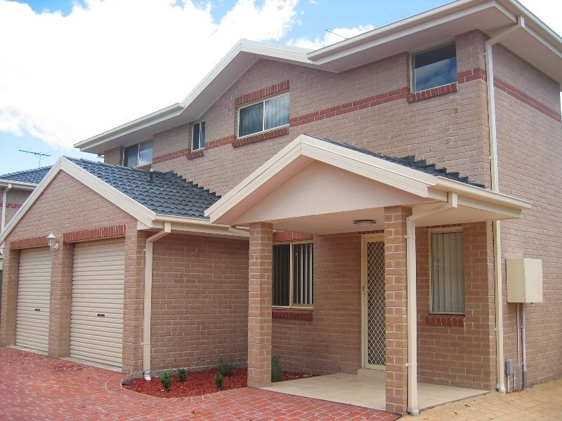 27  Blenheim Avenue, Rooty Hill NSW 2766