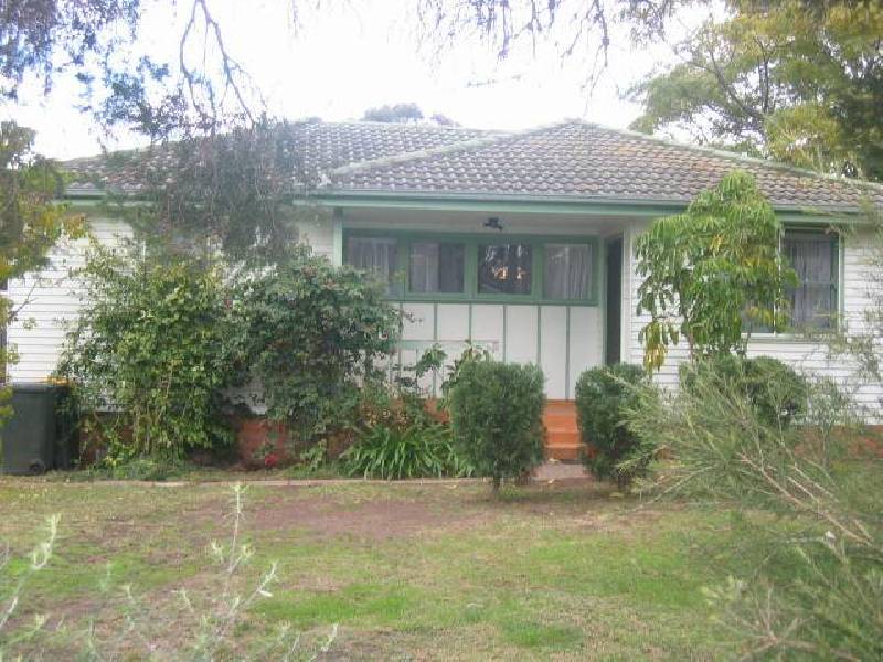 5 Wangaroa Crescent, Lethbridge Park NSW 2770