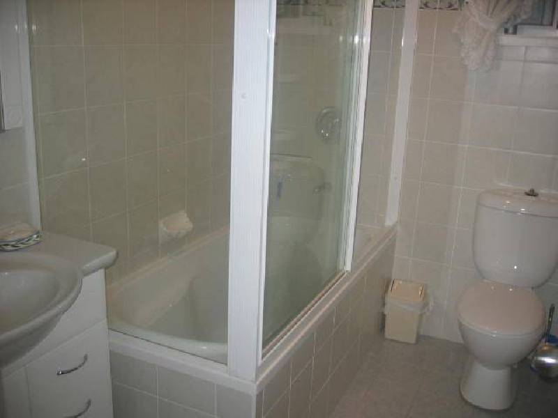 5 Wangaroa Crescent, Lethbridge Park NSW 2770