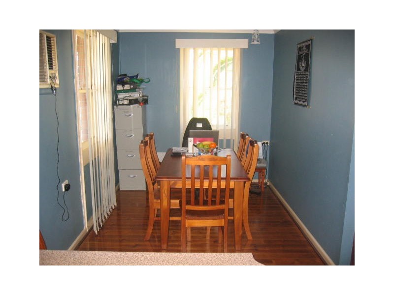 8 Lang Avenue, Blackett NSW 2770