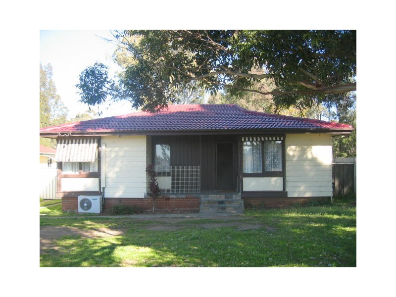 4  Noumea Place, Shalvey NSW 2770