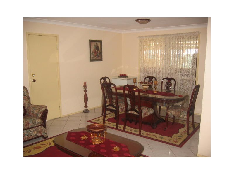 28  debbie circut, Mount Druitt NSW 2770