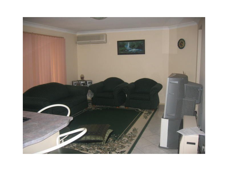 28  debbie circut, Mount Druitt NSW 2770