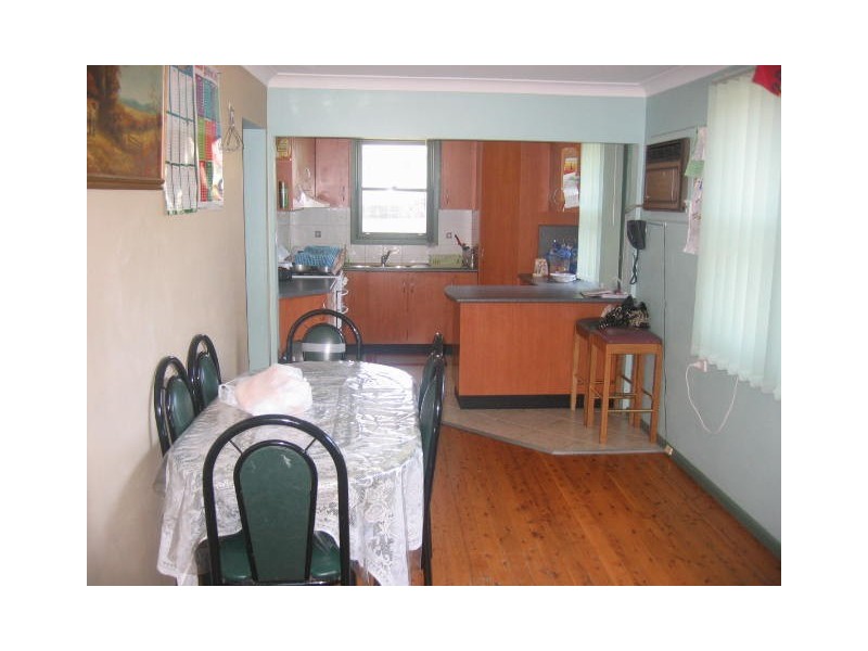 12  Talasea st, Whalan NSW 2770