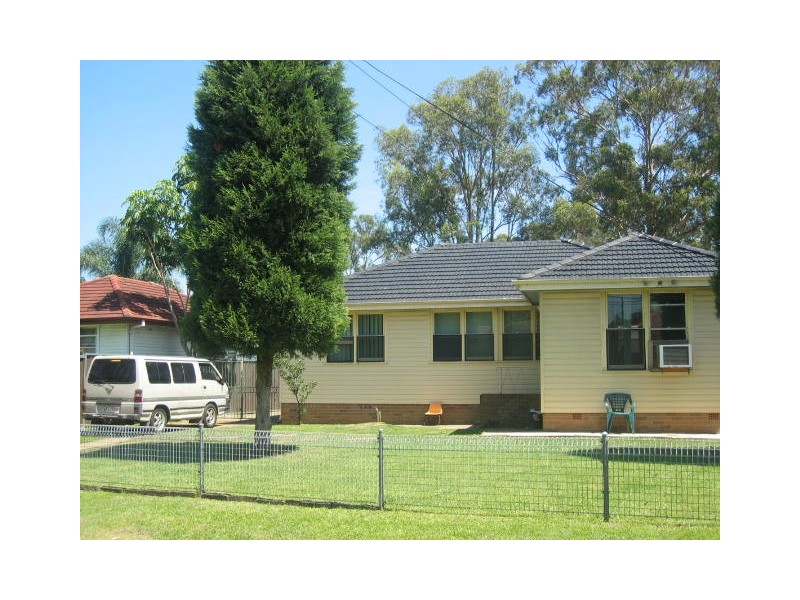 12  Talasea st, Whalan NSW 2770