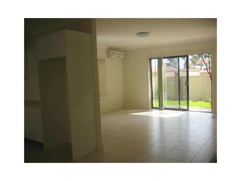 8/32  Meacher, Mount Druitt NSW 2770