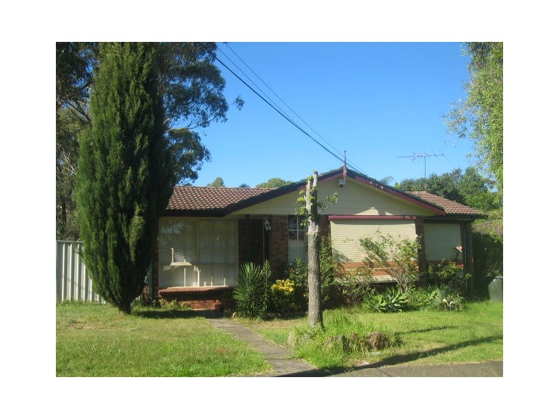 43  eloura st, Dharruk NSW 2770