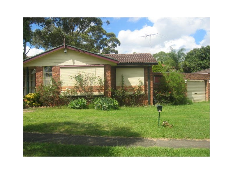 43  eloura st, Dharruk NSW 2770