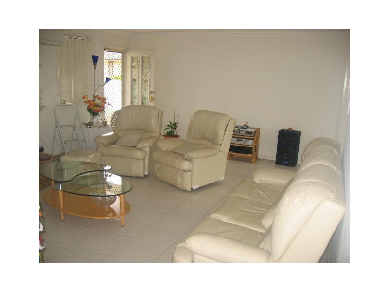 4-84  Adelaide Street, Oxley Park NSW 2760