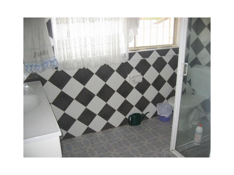 28  Finisterie Avenue, Whalan NSW 2770