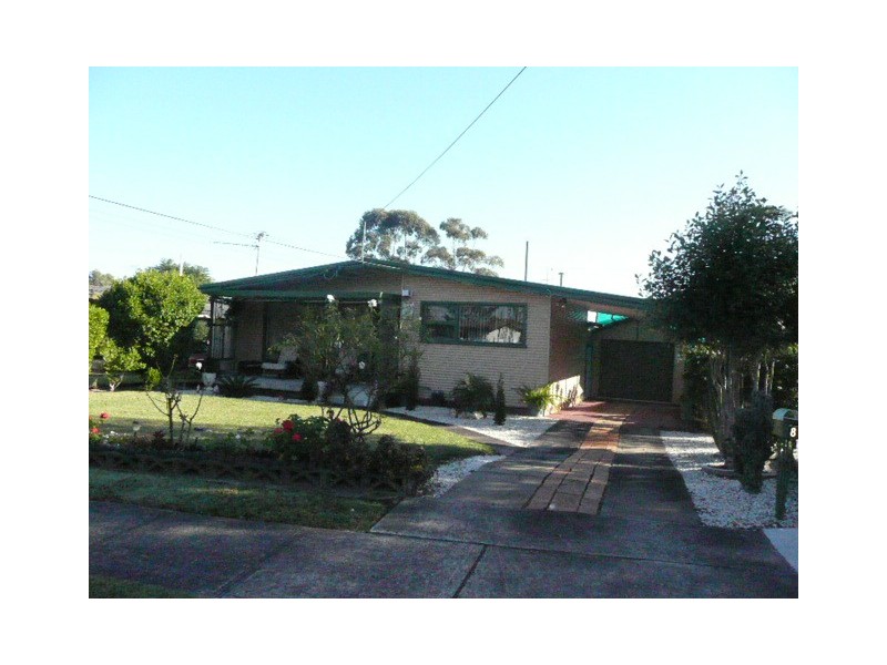 8  Saidor Rd, Whalan NSW 2770