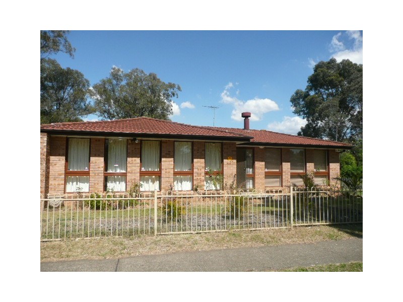 1  Adcoch Place, Bidwill NSW 2770