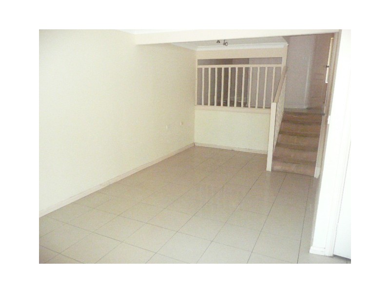 2/9  Guass Place, Tregear NSW 2770