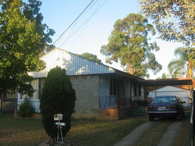 17  Gasmatta Cres, Whalan NSW 2770