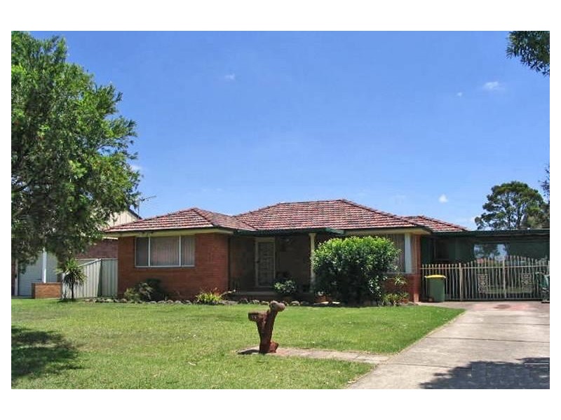25  Milton st, Colyton NSW 2760