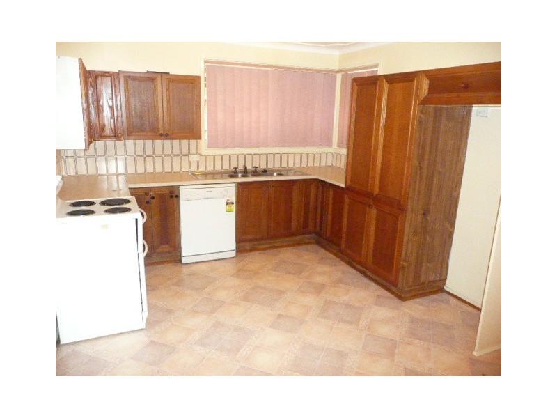 25  Milton st, Colyton NSW 2760