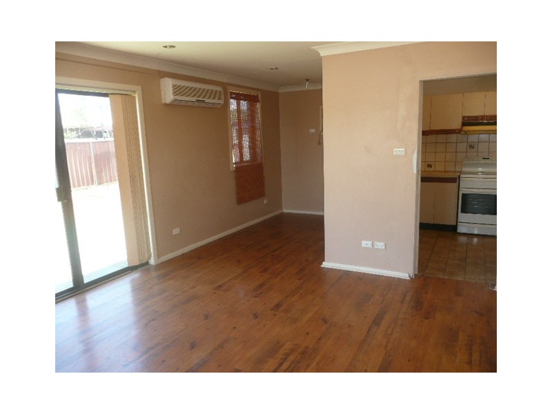 8 Macartney Crest, Hebersham NSW 2770