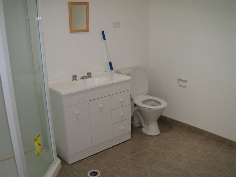 2/28 Budgeree Road, Toongabbie NSW 2146