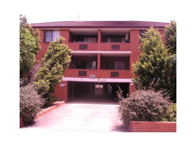 3/8  Treves Street, Merrylands NSW 2160