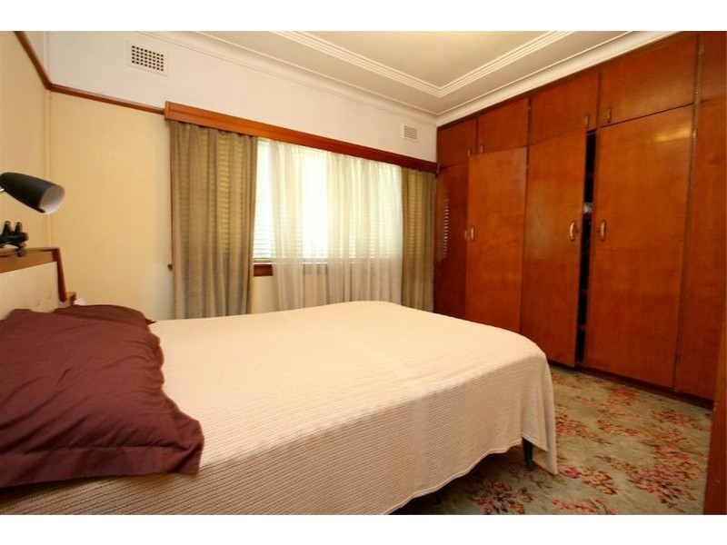 6 Fulton Avenue, Wentworthville NSW 2145