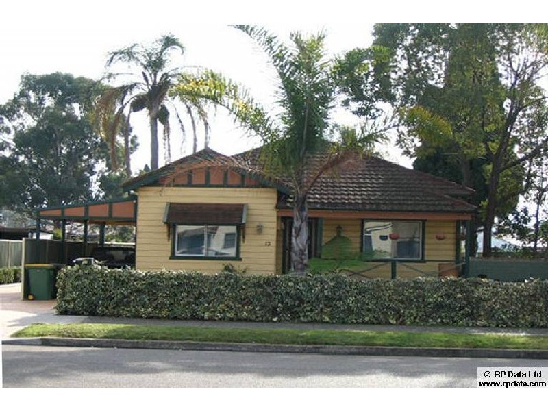 12 Barangaroo Road, Toongabbie NSW 2146