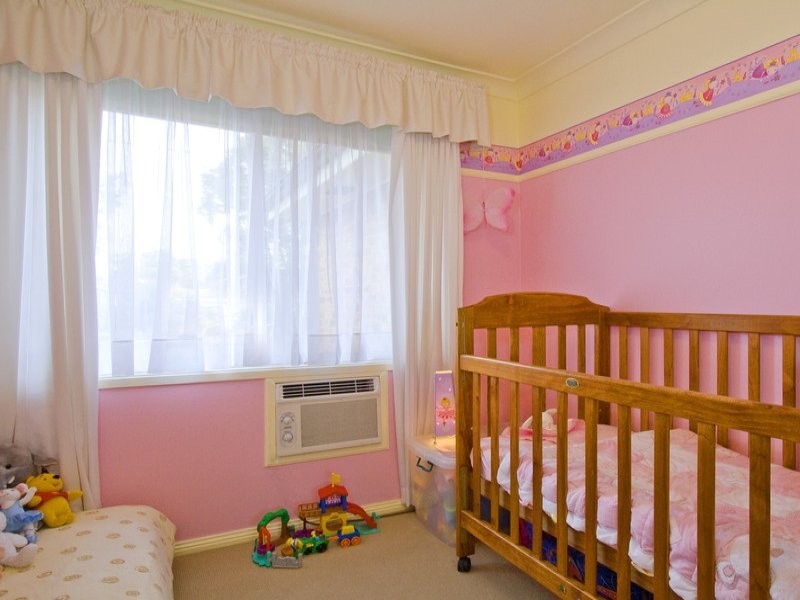 18 Piquet Crescent, Toongabbie NSW 2146