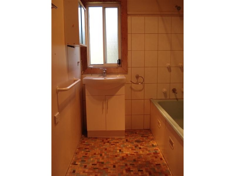 2 Nulang Street, Old Toongabbie NSW 2146