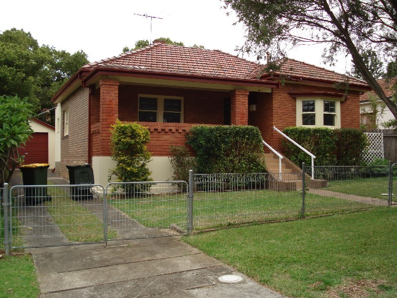 30 Austral Avenue, Westmead NSW 2145