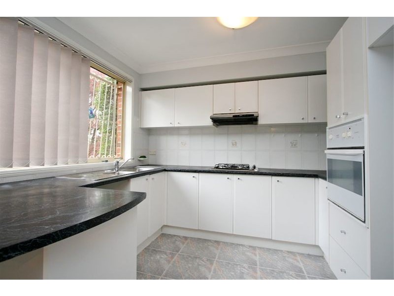 2/11 Page Street, Wentworthville NSW 2145