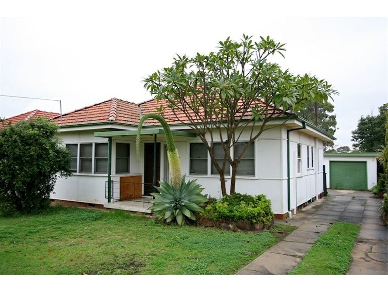 42 Rowley Street, Pendle Hill NSW 2145