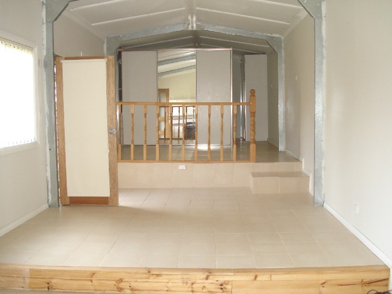 10 Arnett Street, Pendle Hill NSW 2145