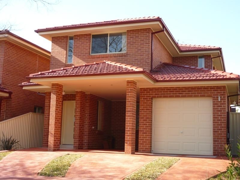 37A Wyena Road, Pendle Hill NSW 2145